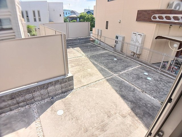 ウエスト・モイⅦの庭