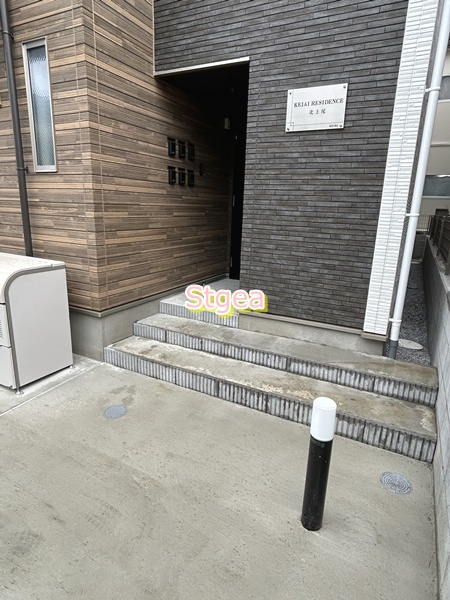 KEIAI RESIDENCE 北上尾のエントランス