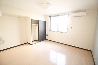 レオネクストはぶの居間・リビング|備品や設備仕様は号室等により異なります現地をご確認下さい。