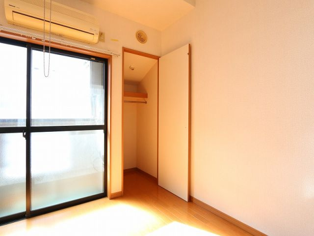 福岡市南区井尻５丁目のアパートの収納