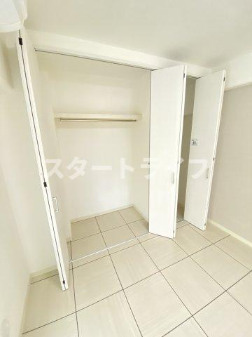 大阪市淀川区十三東１丁目の賃貸マンションの収納