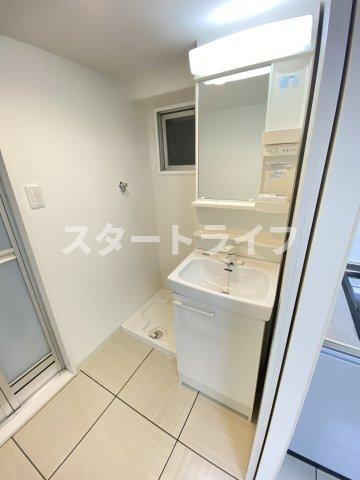 大阪市淀川区十三東１丁目の賃貸マンションの洗面所