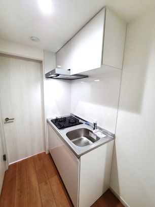 草加市吉町５丁目のアパートのキッチン