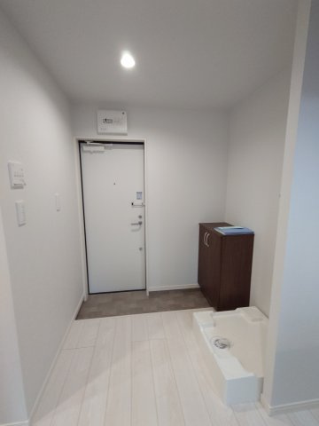 キャメル南流山9Aの玄関