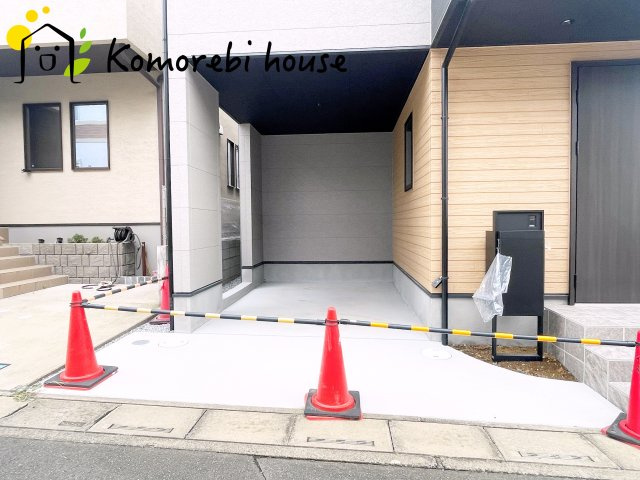西区宮前町　新築一戸建て　01の駐車場|26.9.18