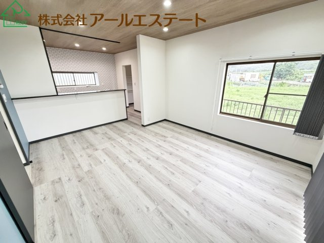 姫路市阿保　　JR「東姫路駅」徒歩8分の居間・リビング