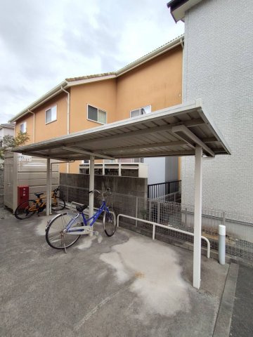 グレイス大村の駐車場