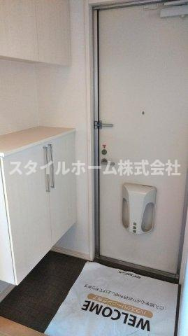 ラ・フルールＡ棟の玄関