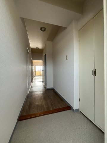 テルース21千代ビルの玄関