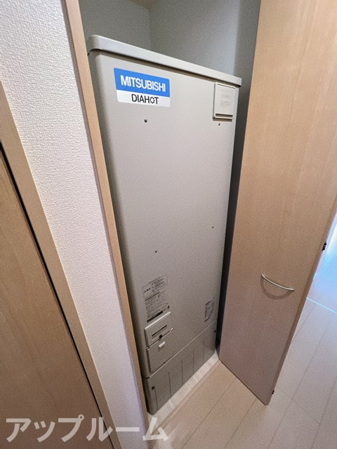レジデンス芽の玄関