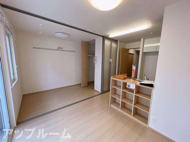 レジデンス芽の居間・リビング