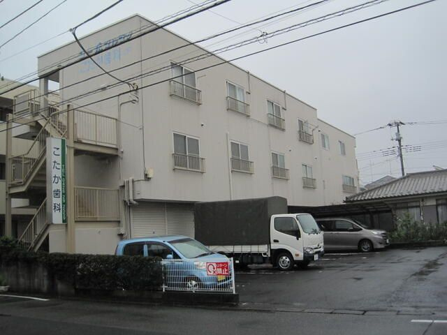 コーポマルマンの外観