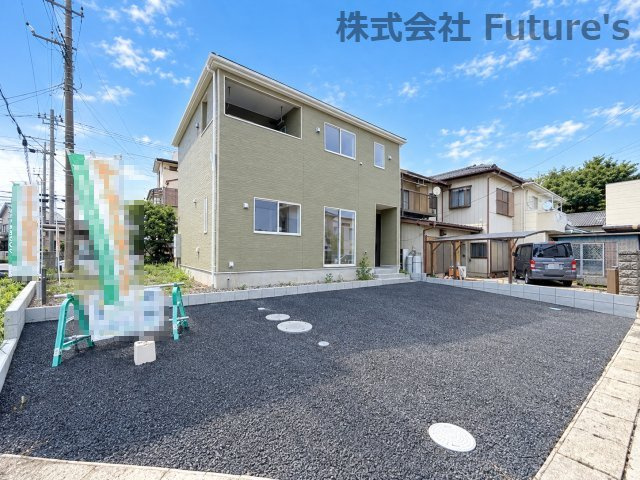 松伏町田島　新築戸建　全1棟の外観|角地に位置する開放的な立地です