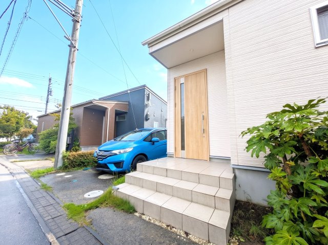 野田市みずき　平屋の玄関