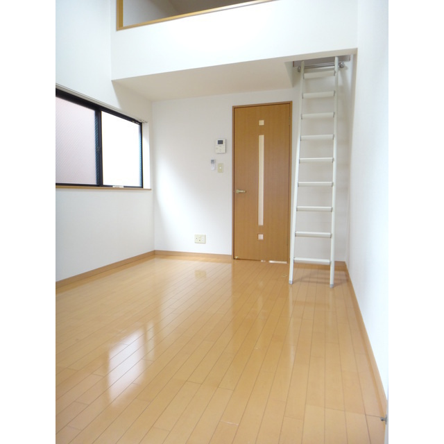福岡市南区那の川１丁目のアパートの居間・リビング