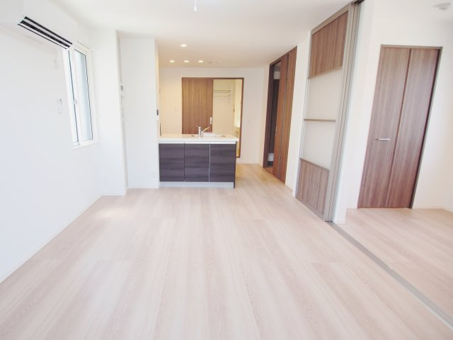フィオーレ府中本町の居間・リビング
