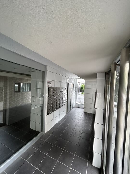 アイフォート千住曙町のエントランス