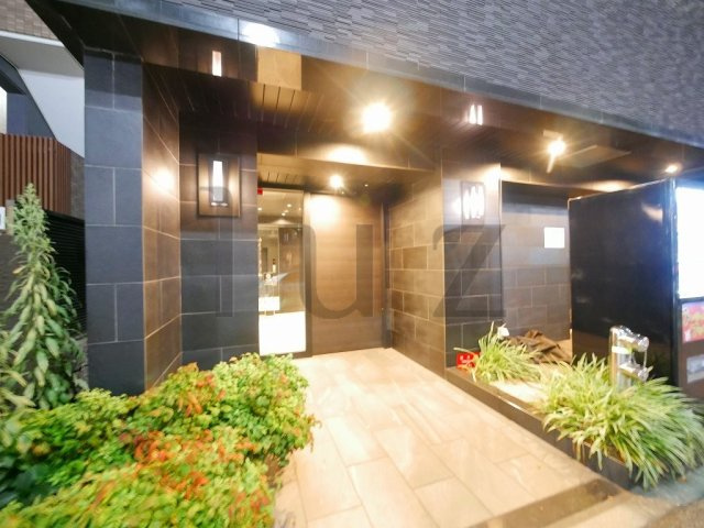 レア川崎西口壱番館のエントランス