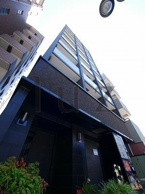 レア川崎西口壱番館の外観