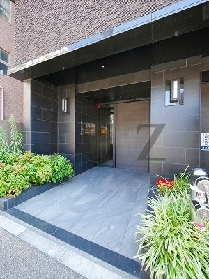 レア川崎西口壱番館のエントランス