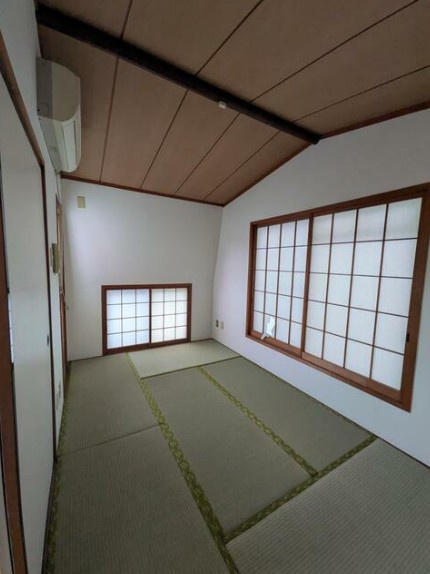 クリサンティーヌ新中野の和室