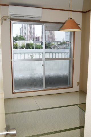 サンライズマンションの和室