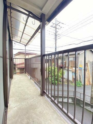 所沢市大字久米のアパートのバルコニー