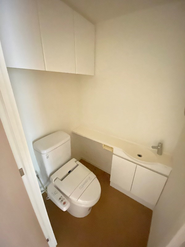 アーバンパーク代官山Ⅰ/Ⅱのトイレ|コンパクトで使いやすいトイレです