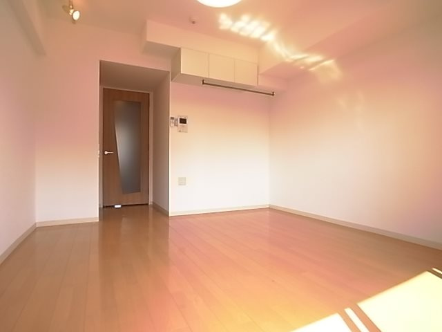 セレニテ甲子園Ⅰの居間・リビング