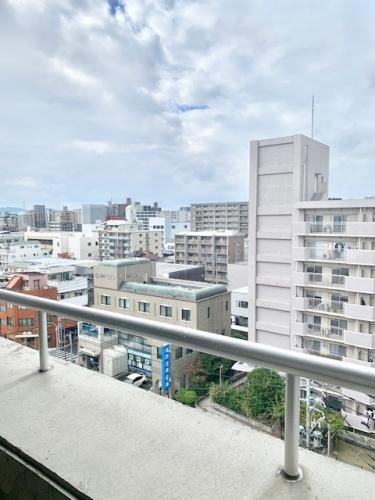 福岡市博多区博多駅南４丁目の賃貸マンションのバルコニー|物件の画像10