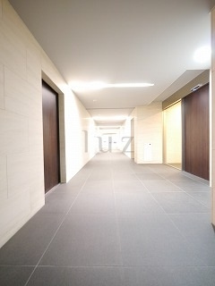 ズーム横浜スクエアのロビー