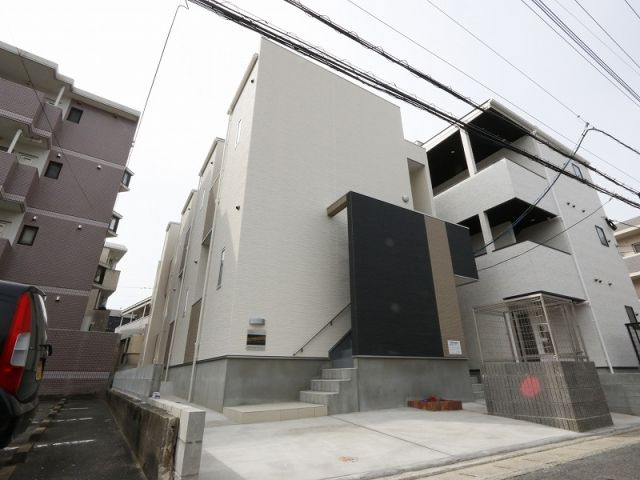 福岡市東区唐原４丁目のアパートの外観