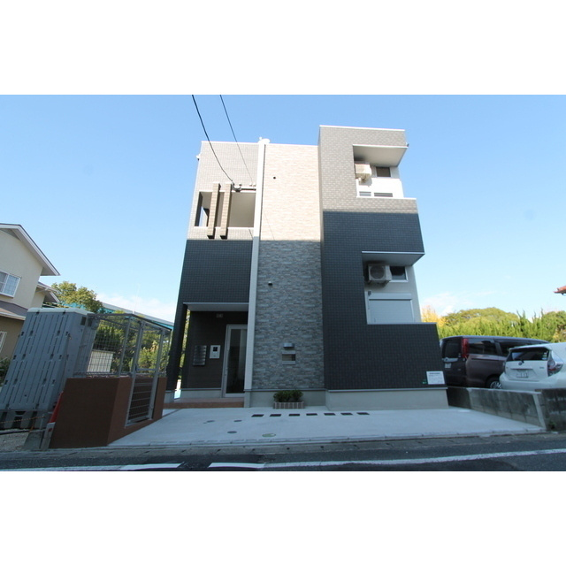 福岡市東区箱崎４丁目のアパートの外観