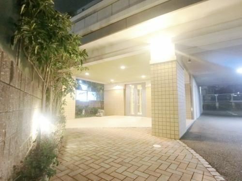 福岡市東区和白丘２丁目の賃貸マンションのエントランス|物件の画像17