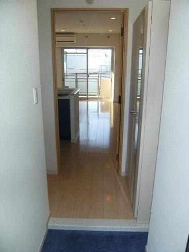 福岡市東区和白丘２丁目の賃貸マンションの玄関|物件の画像6