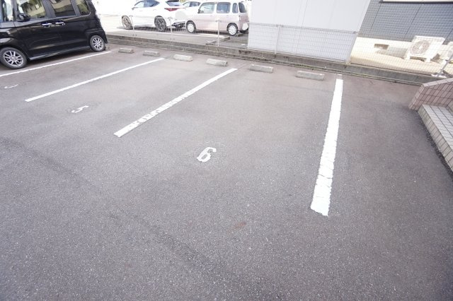 ベルフルの駐車場