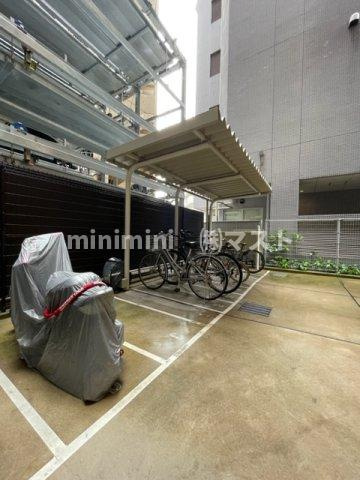 viviFURUYA豊崎の駐車場