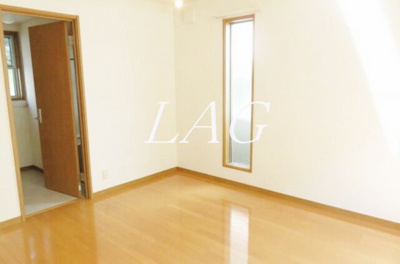 【居間・リビング】 | ローレンス奥沢 | 洋室のお部屋です。