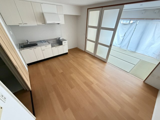 【居間・リビング】 | アルビス緑丘113号棟