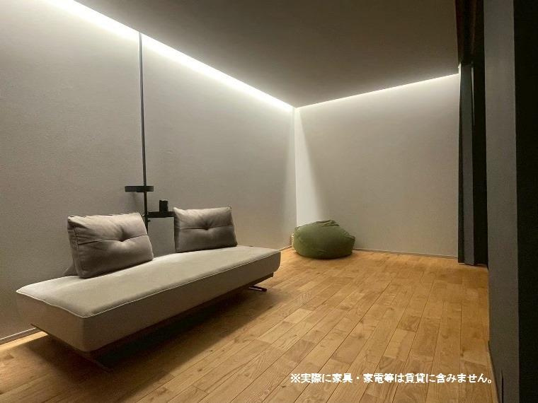 横根町石丸戸建の寝室|落ち着いた色調の寝室です