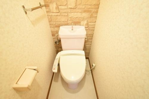 福岡市南区高木３丁目のアパートのトイレ|物件の画像8