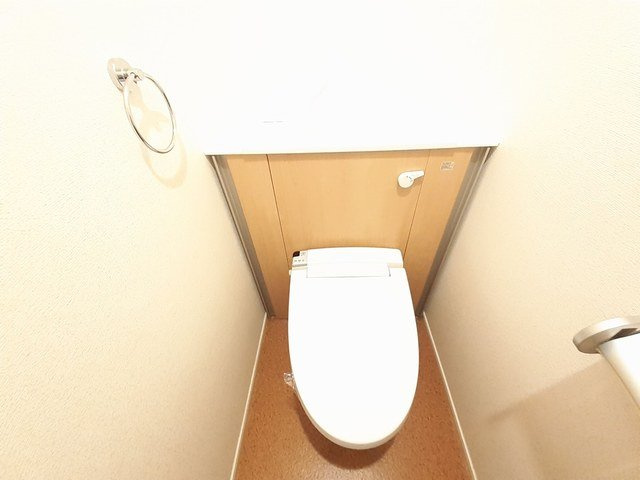 カトルセゾンのトイレ|ゆったりとした空間のトイレです