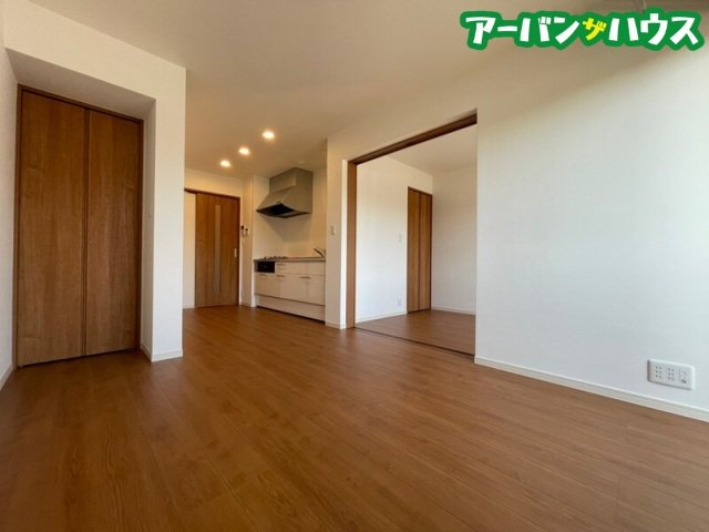 カバメゾン平野の居間・リビング