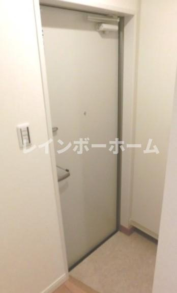 リバーサイドMINEの玄関