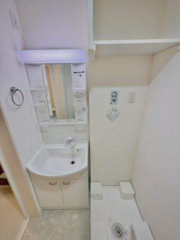 ベルホワイト富沢の洗面所