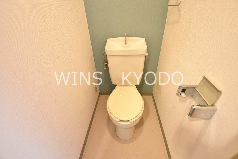 世田谷区桜丘５丁目の賃貸マンションのトイレ