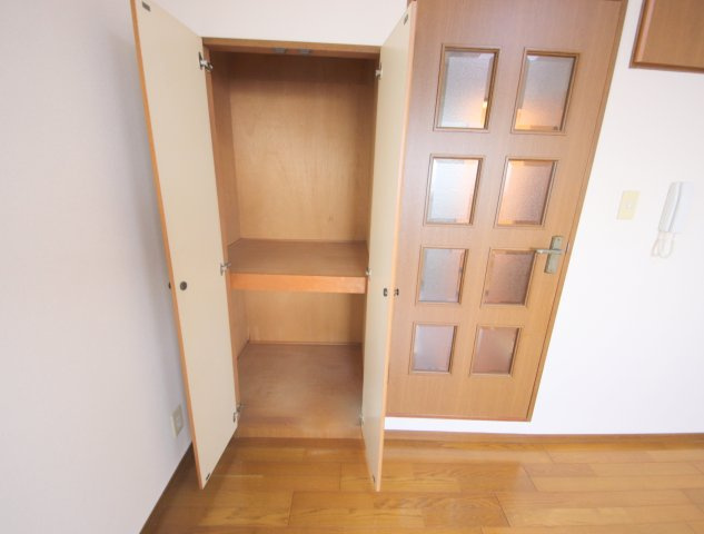 石丸ビルの収納