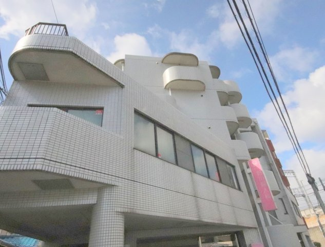 石丸ビルの外観