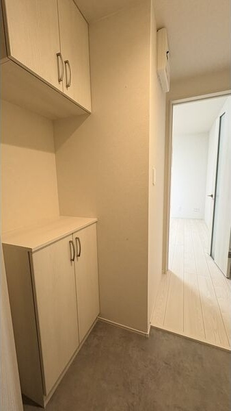 サンクレール八田の玄関