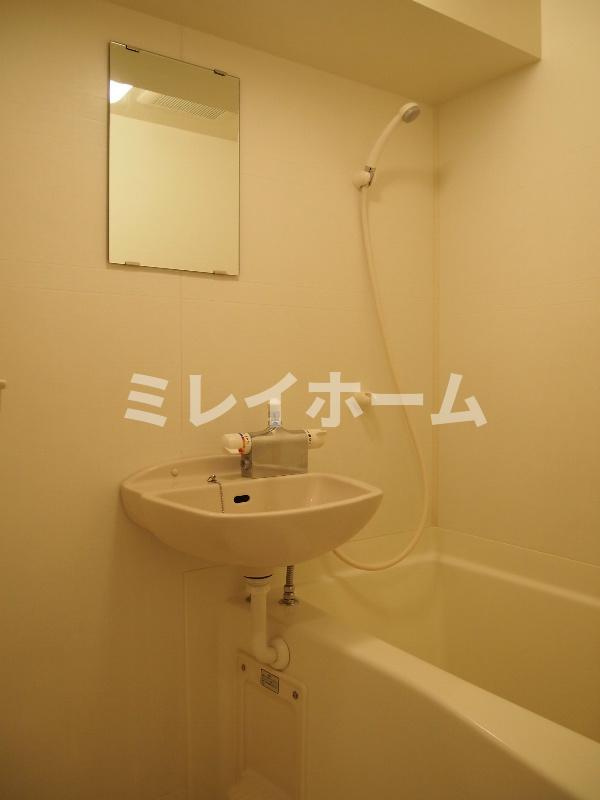 ルーブル西五反田弐番館の浴室